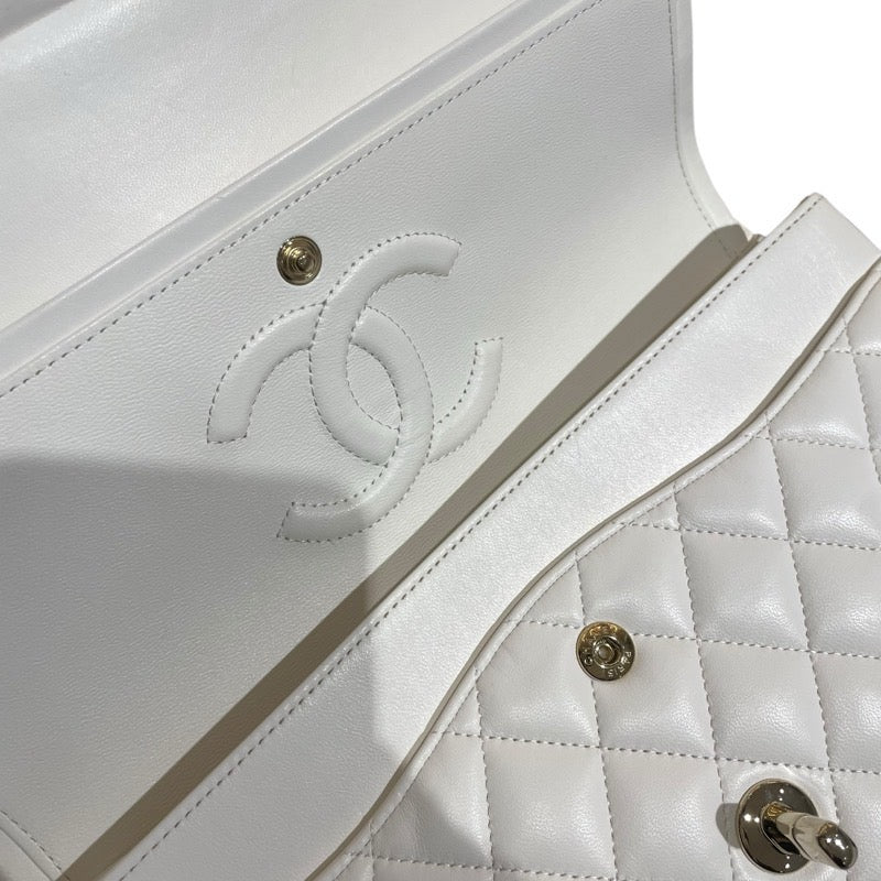 シャネル CHANEL マトラッセ25 A01112 ホワイト　GD金具 カーフ レディース ショルダーバッグ