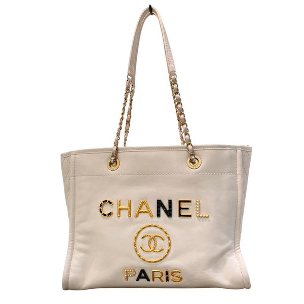 シャネル CHANEL ドーヴィルMM A67001 30番台 アイボリー×ゴールド金具 カーフ レディース トートバッグ