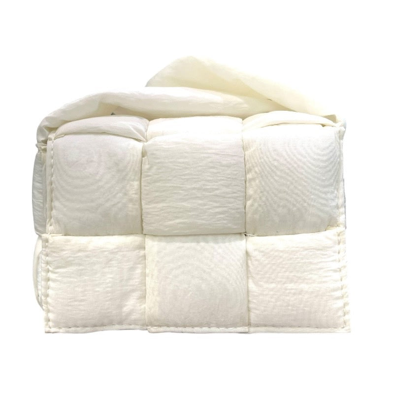 ボッテガ・ヴェネタ BOTTEGA VENETA キャンディ パデッドテック カセット 691018 ホワイト ナイロン レディース ショルダーバッグ