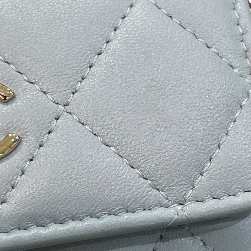 シャネル CHANEL マトラッセ チェーンウォレット AP2583 31番台 ライトブルー×ゴールド金具 ライトブルー レディース コインケース