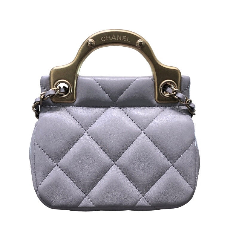 シャネル　チェーンバック Clutch with chain - メタリック カーフスキン、シルバー