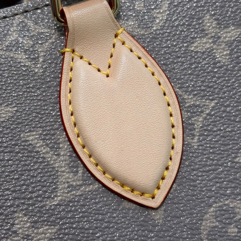 ルイ・ヴィトン LOUIS VUITTON オンザゴーMM M12415 トリアノングレー モノグラム・キャンバス レディース トートバッグ
