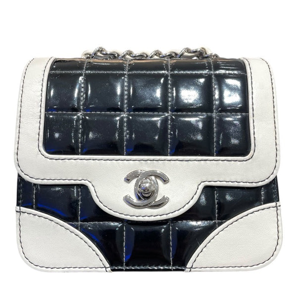 シャネル CHANEL チョコバーミニショルダーバッグ ブラック・ホワイト　SV金具 パテント レディース ショルダーバッグ