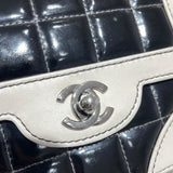 シャネル CHANEL チョコバーミニショルダーバッグ ブラック・ホワイト　SV金具 パテント レディース ショルダーバッグ