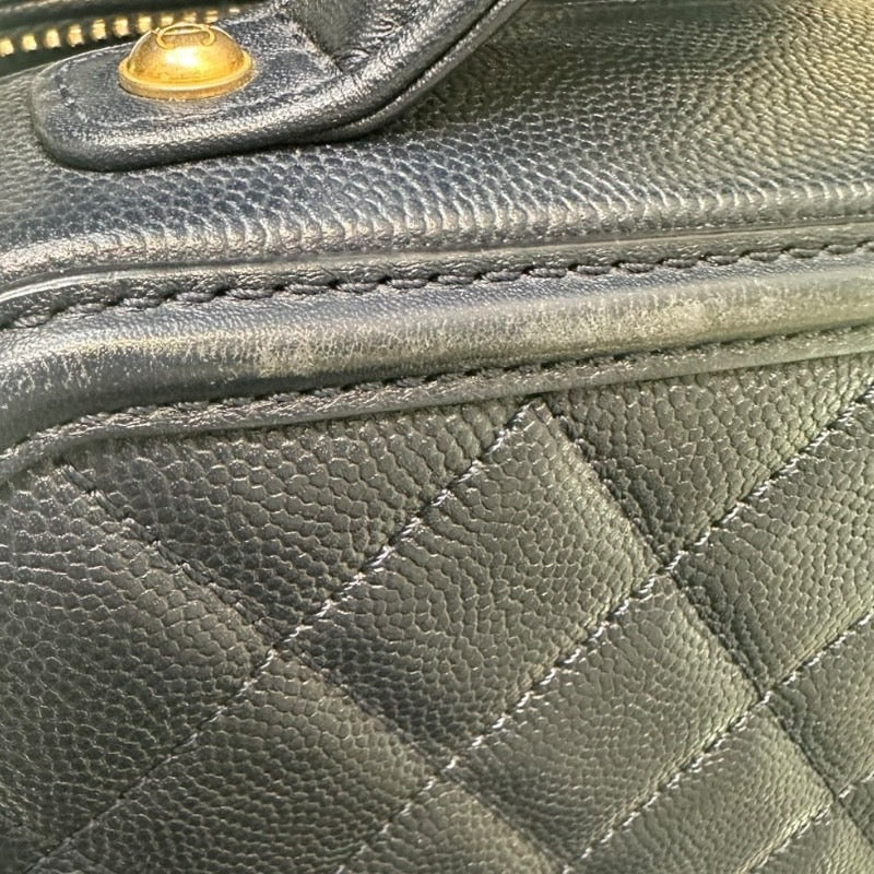 シャネル CHANEL CCフィリグリースモールバニティ A93342 26番台 ネイビー GD金具 キャビアスキン レディース ショルダーバッグ