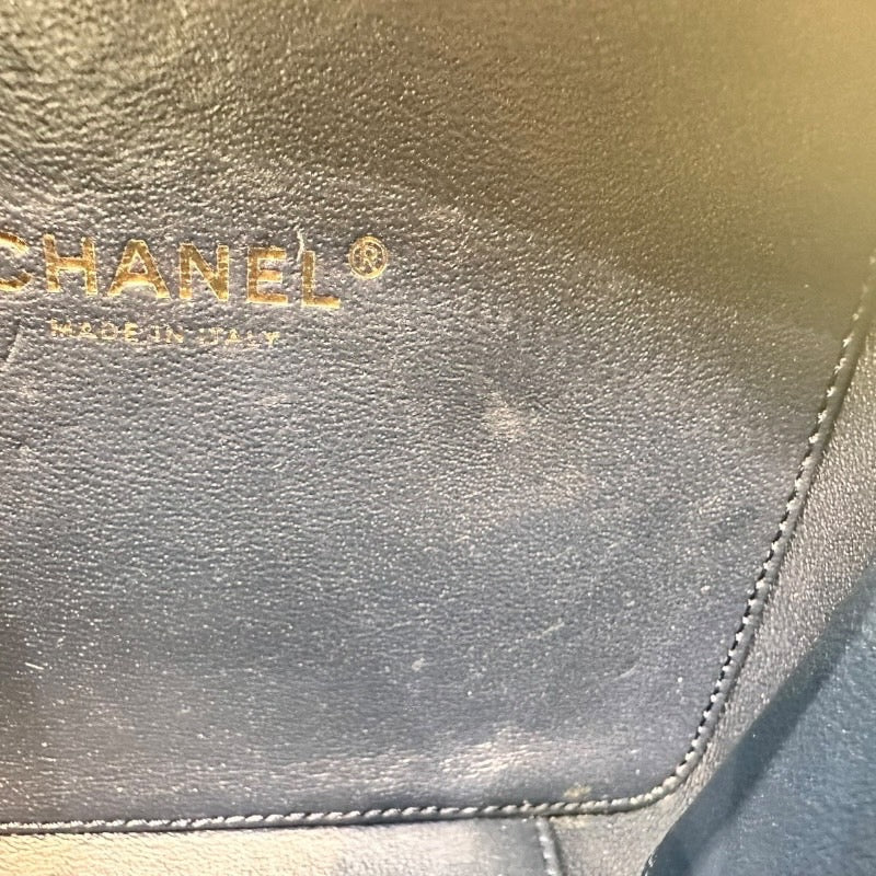 シャネル CHANEL CCフィリグリースモールバニティ A93342 26番台 ネイビー GD金具 キャビアスキン レディース ショルダーバッグ