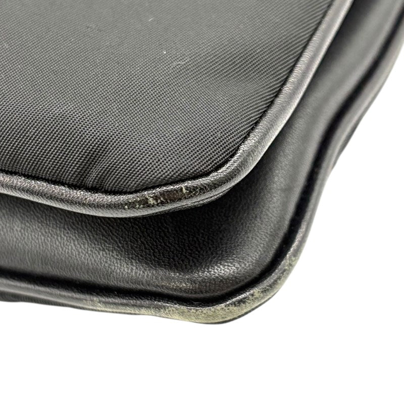 プラダ PRADA ナイロンショルダーバッグ ブラック ゴールド金具 ナイロン レディース ショルダーバッグ