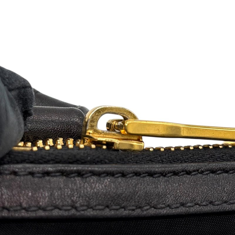 プラダ PRADA ナイロンショルダーバッグ ブラック ゴールド金具 ナイロン レディース ショルダーバッグ