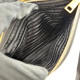 プラダ PRADA ナイロンショルダーバッグ ブラック ゴールド金具 ナイロン レディース ショルダーバッグ