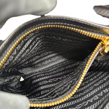 プラダ PRADA ナイロンショルダーバッグ ブラック ゴールド金具 ナイロン レディース ショルダーバッグ