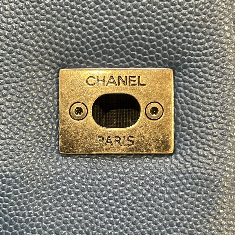 Chanel on sale bag screws