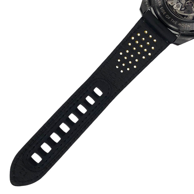オメガ  スピードマスター ダーク サイド オブ ザ ムー﻿ン 311.92.44.30.01.001 ブラックセラミック & レザーストラッ﻿プ  腕時計メンズ
