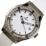 ウブロ HUBLOT クラシックフュージョン チタニウム ホワイト ダイヤモンド 581.NE.2010.RW.1104 チタン レディース 腕時計