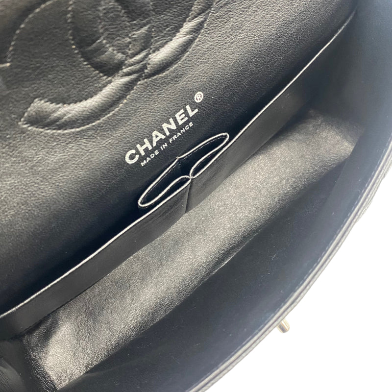 シャネル CHANEL マトラッセ25 A01112 ブラック シルバー金具 キャビア