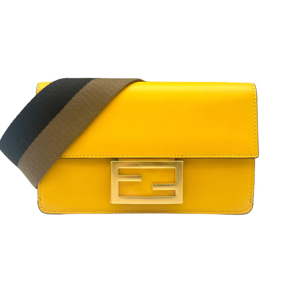 フェンディ FENDI フラットバケットショルダーバッグ 8BS039 イエロー