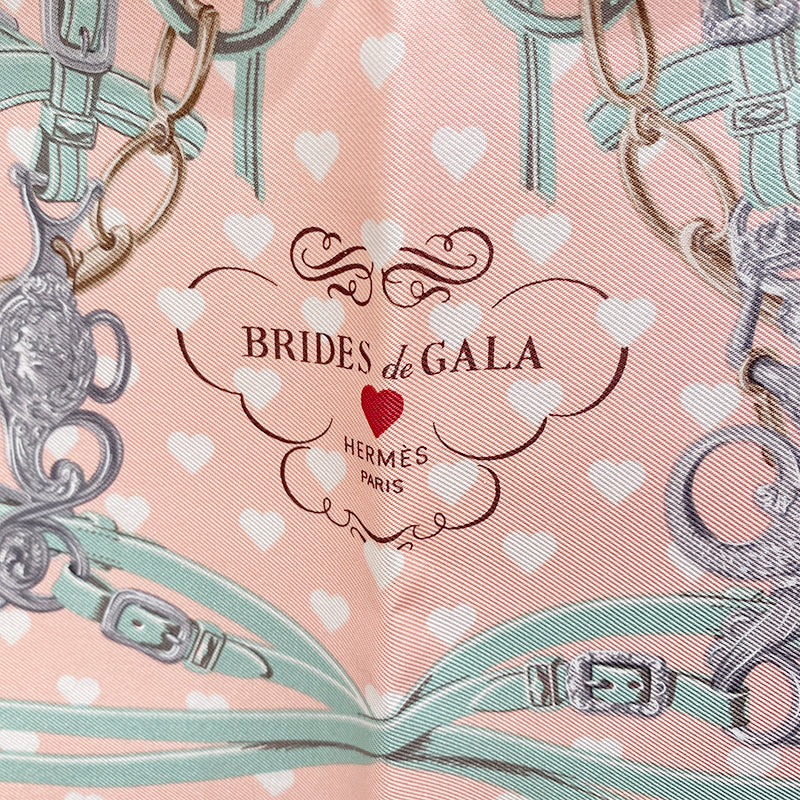 エルメス カレ45 Brides de Gala Love シルク チャイ スカーフ