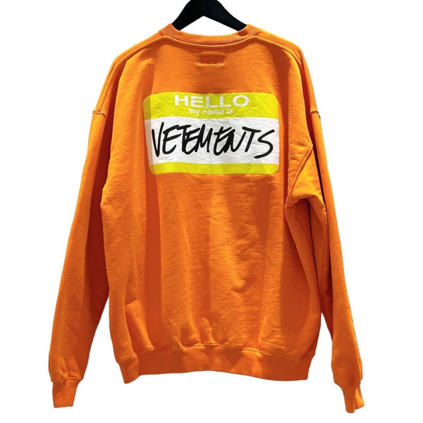 ヴェトモン VETEMENTS ロゴプリントスウェットシャツ UA53CN100O オレンジ コットン メンズ スウェット