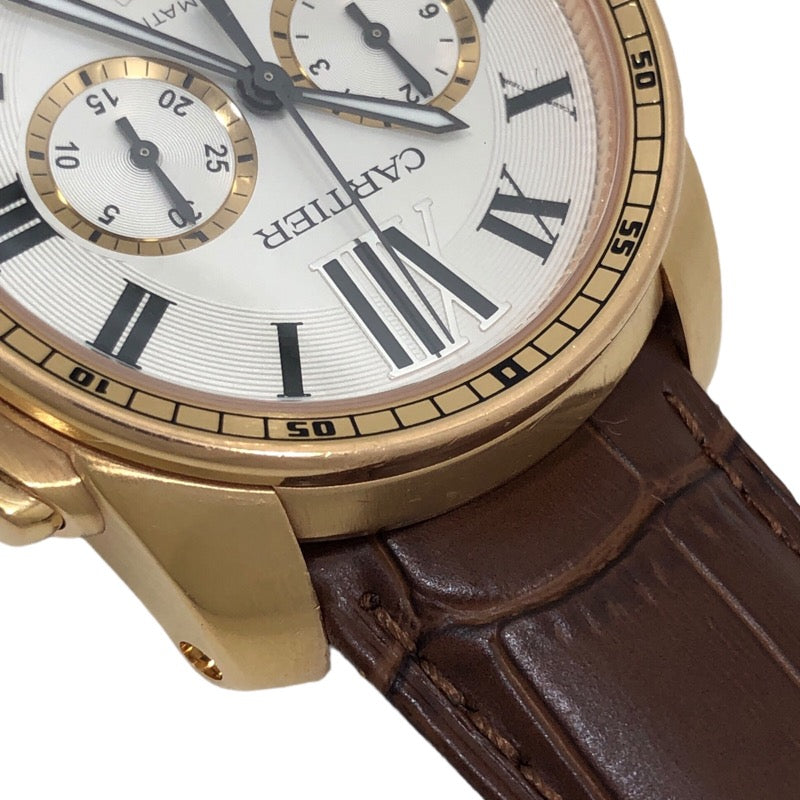 カルティエ Cartier カリブル ドゥ カルティエ クロノグラフ W7100044 シルバー文字盤 K18PG/レザーストラップ(社外) 自動巻き  メンズ 腕時計